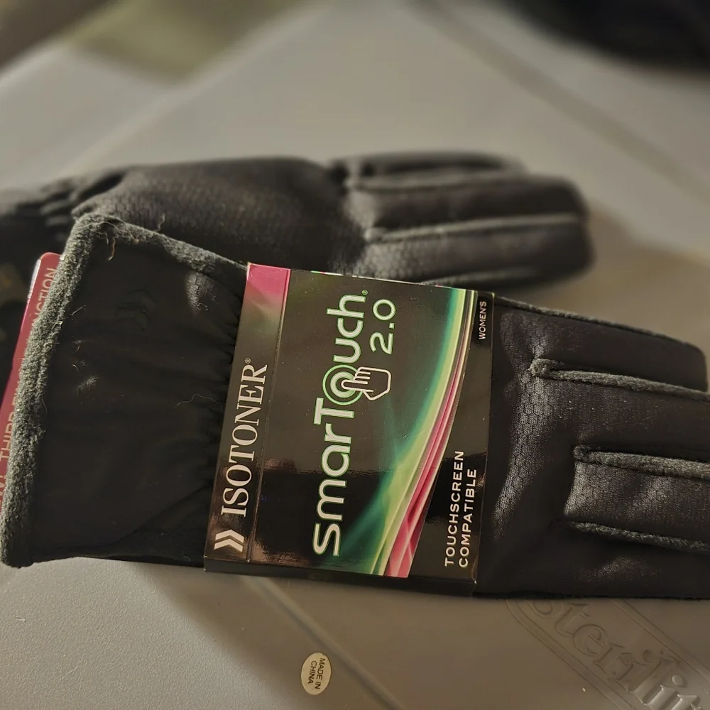 NEW ISOTONER SMARTOUCHTOUCH SCREEN COMPATIBLE BLACK GLOVES-XL